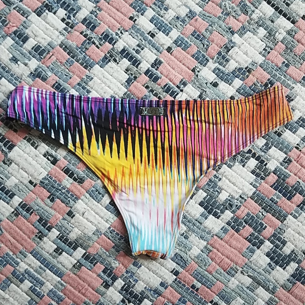 Volcom bikini bottom - Picture 2 of 6